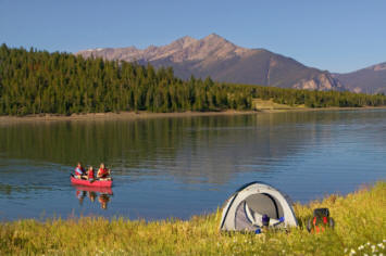 river canoeing and lake canoeing, lakeside campsite